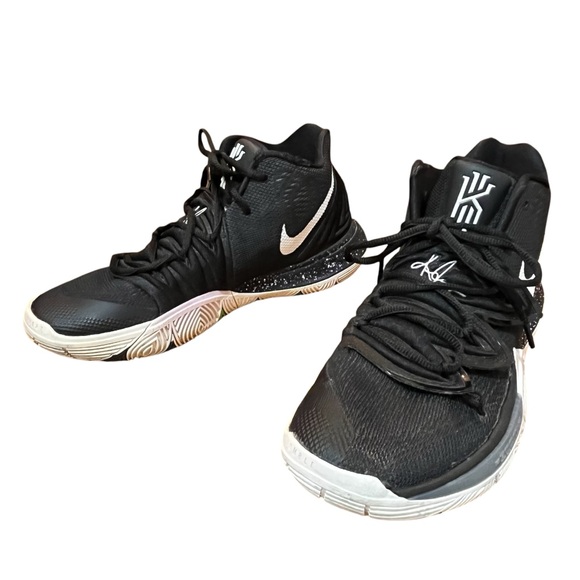 Mens Nike Basketball Sneakers Air Zoom Turbo Kyrie Irving Black Magic High Tops - Picture 1 of 16
